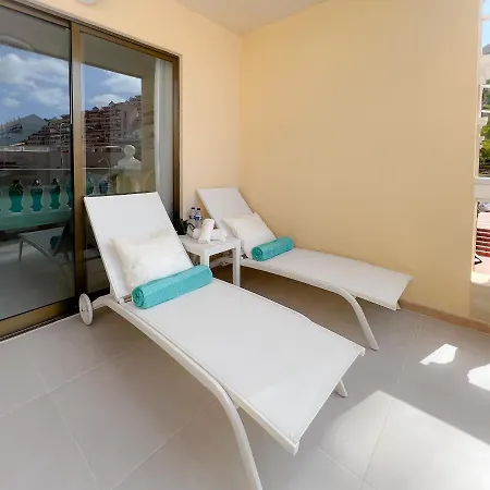 Stunning Studio In Los Cristianos
