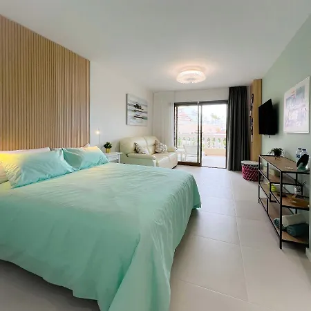 Stunning Studio In Los Cristianos